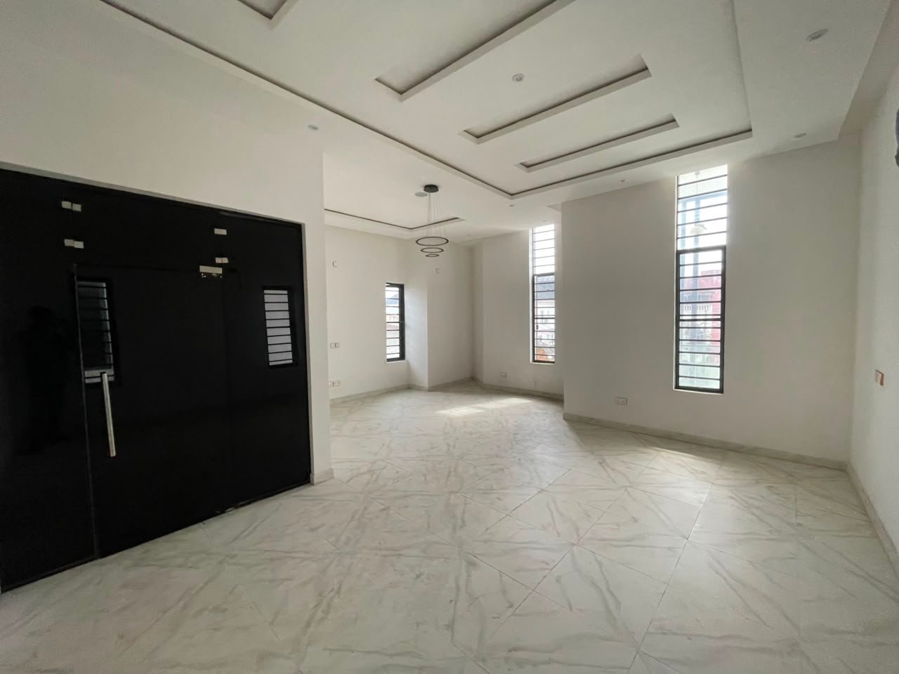 6-Bedroom House – Ikota Villa Estate